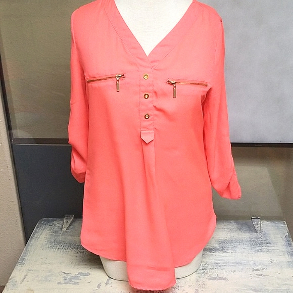 Coral top